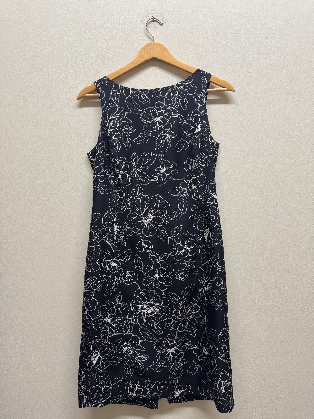 Anne Taylor sleeveless midi dress