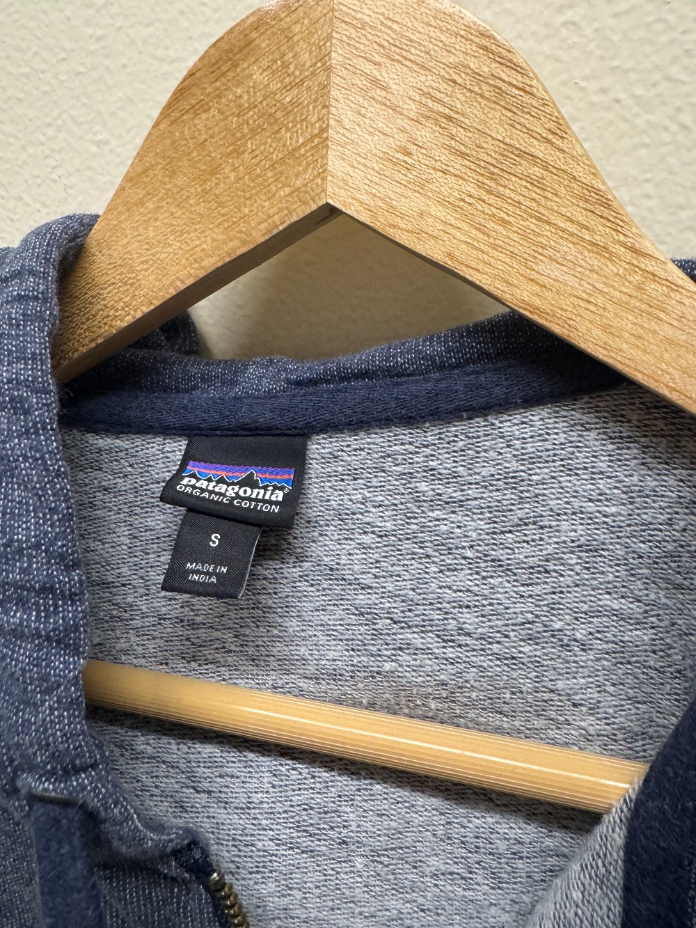 Patagonia zip sweat shirt