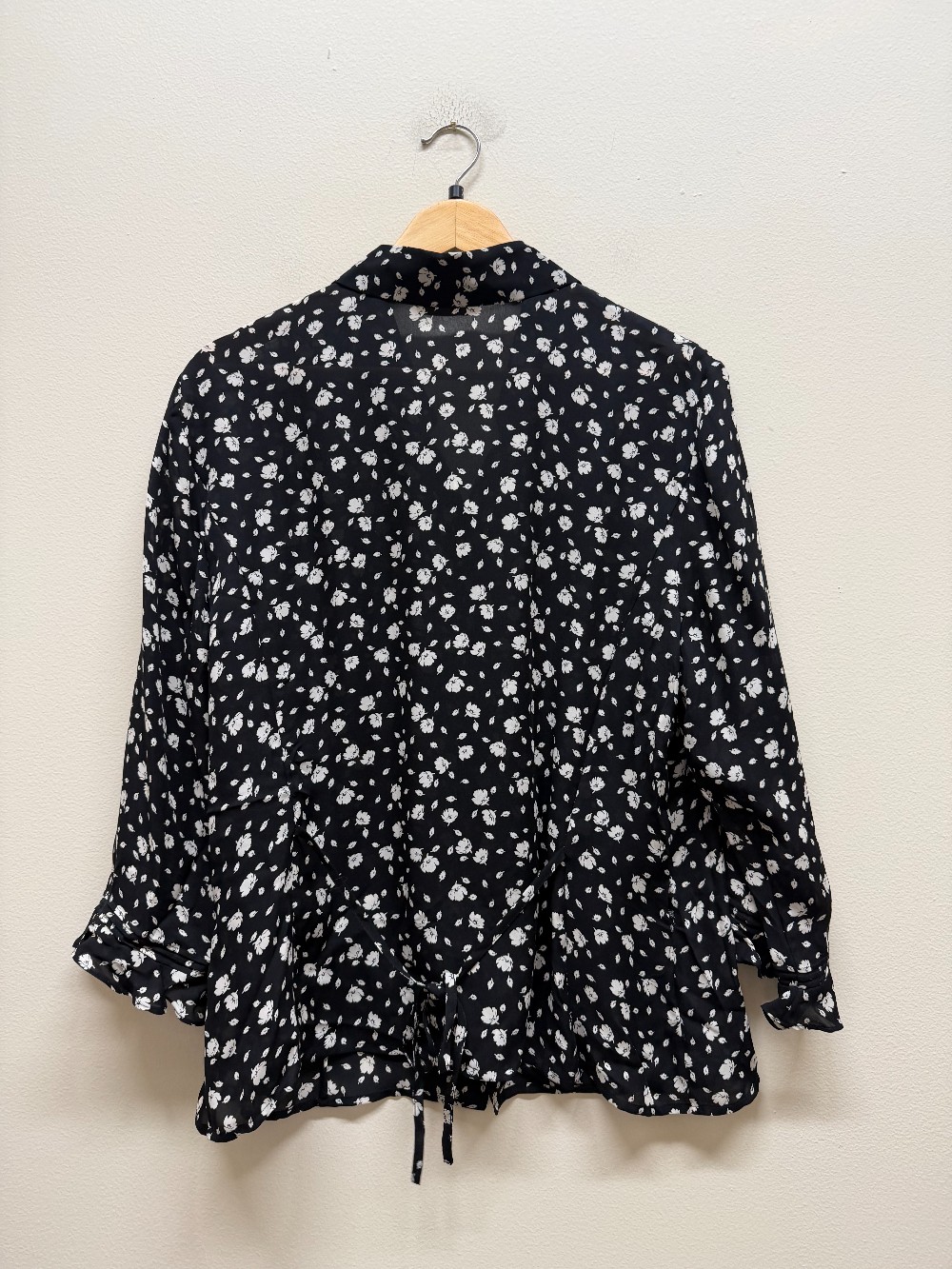 Ann Taylor long sleeve blouse