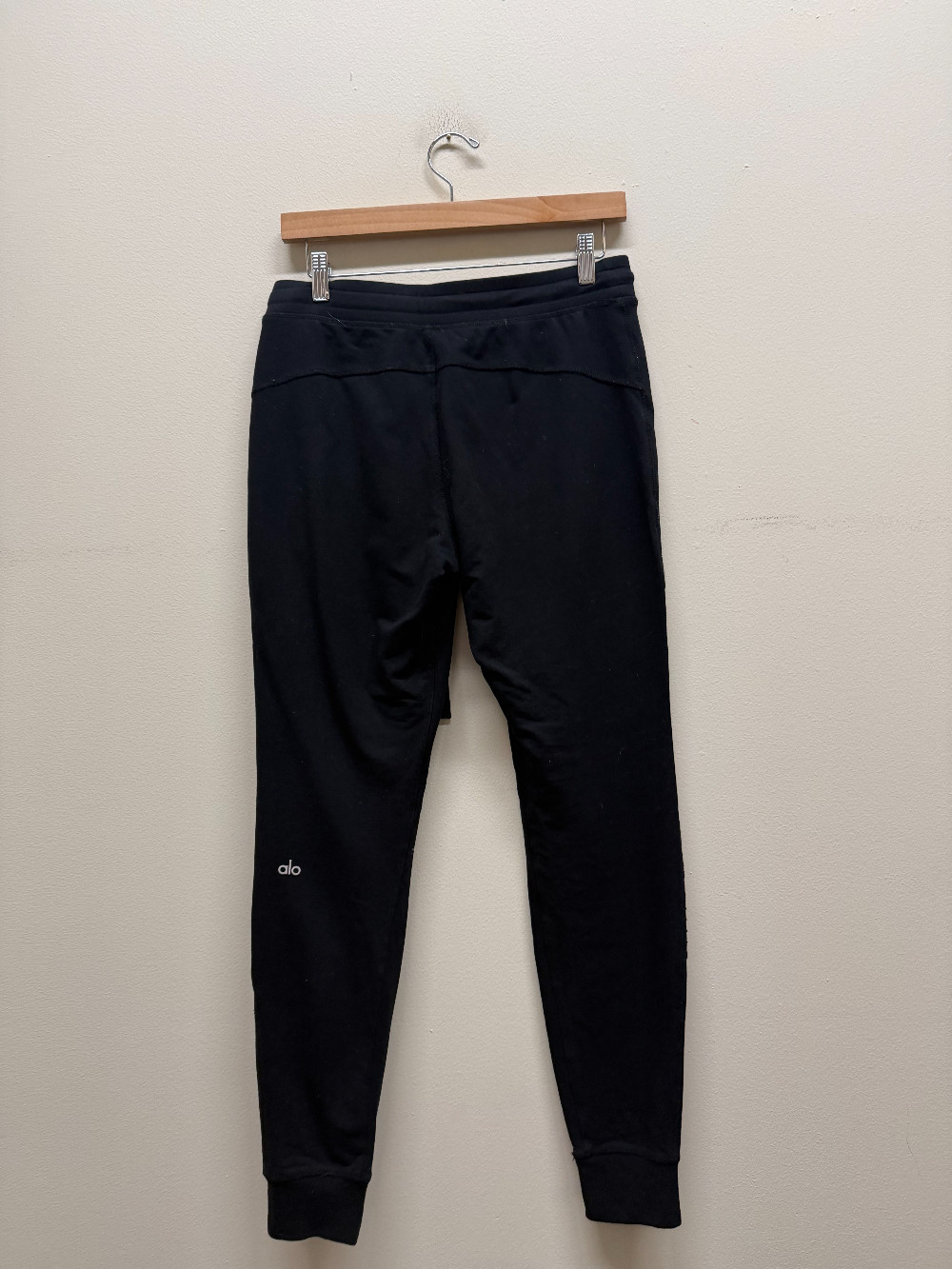 ALO jogger pants