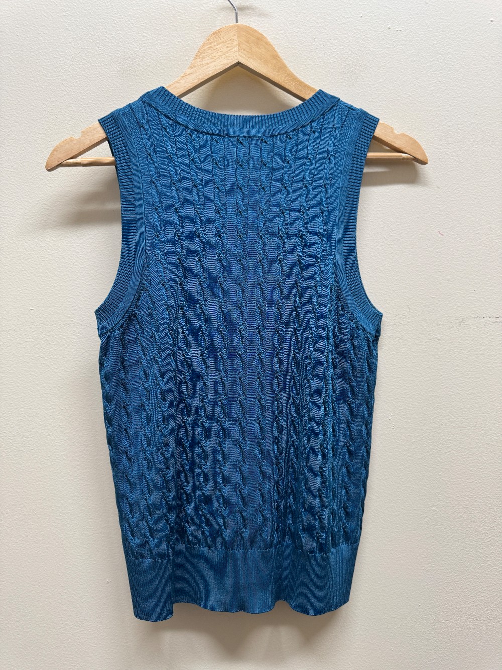 Elie Tahari cable knit tank top