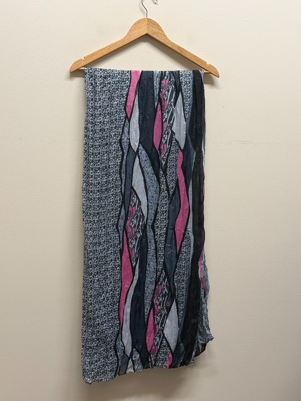 No name scarf