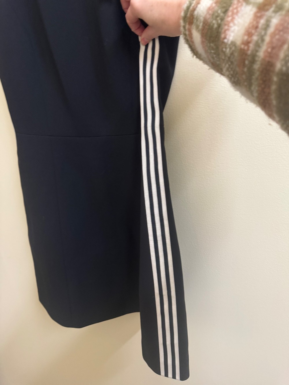 Alice & Olivia sleeveless midi dress new with tags