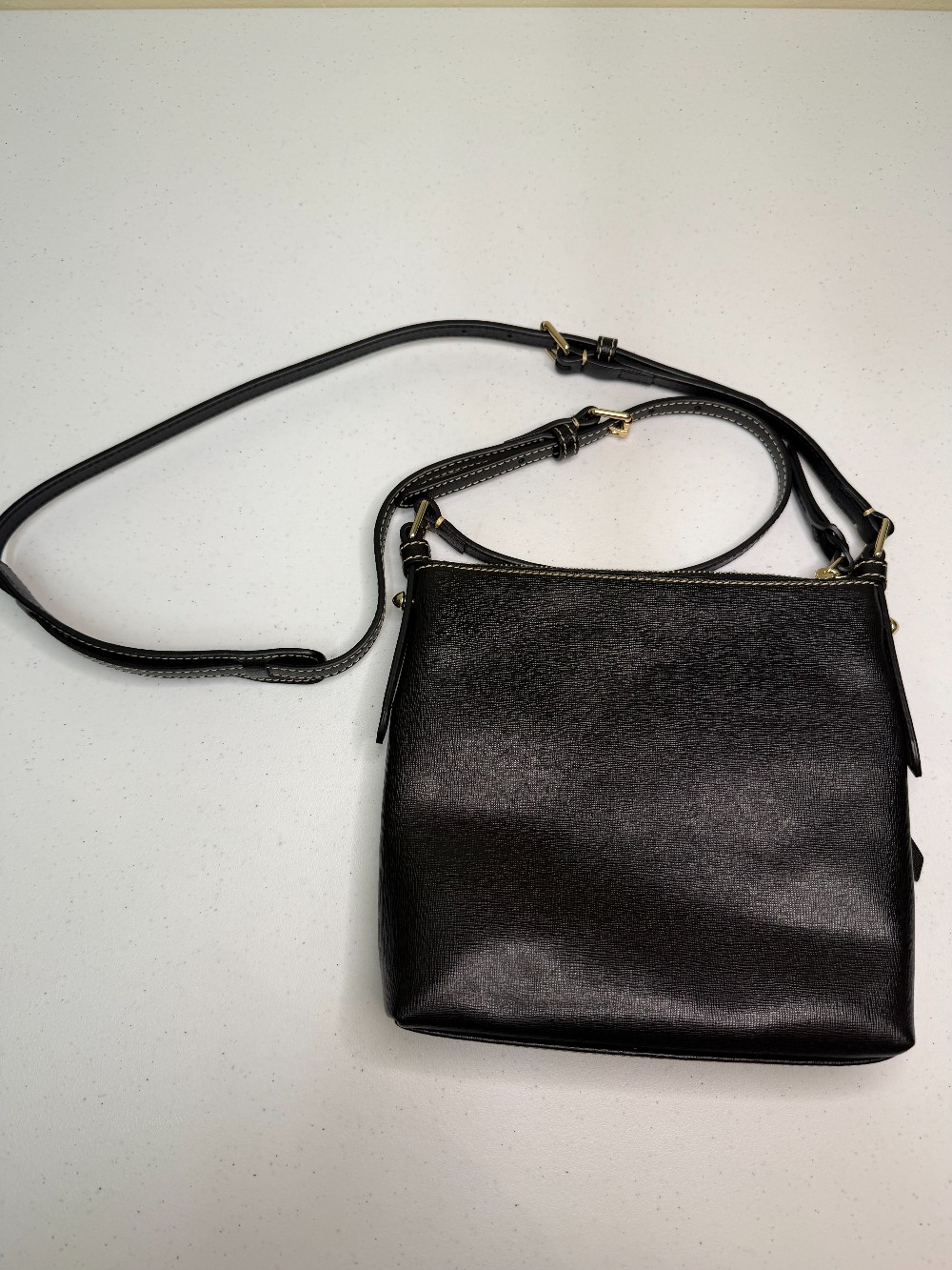 Dooney & Burke pebbled leather crossbody bag