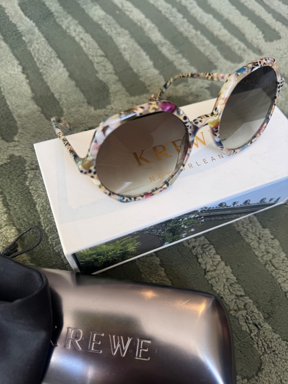Krewe Sophia sunglasses with box bag