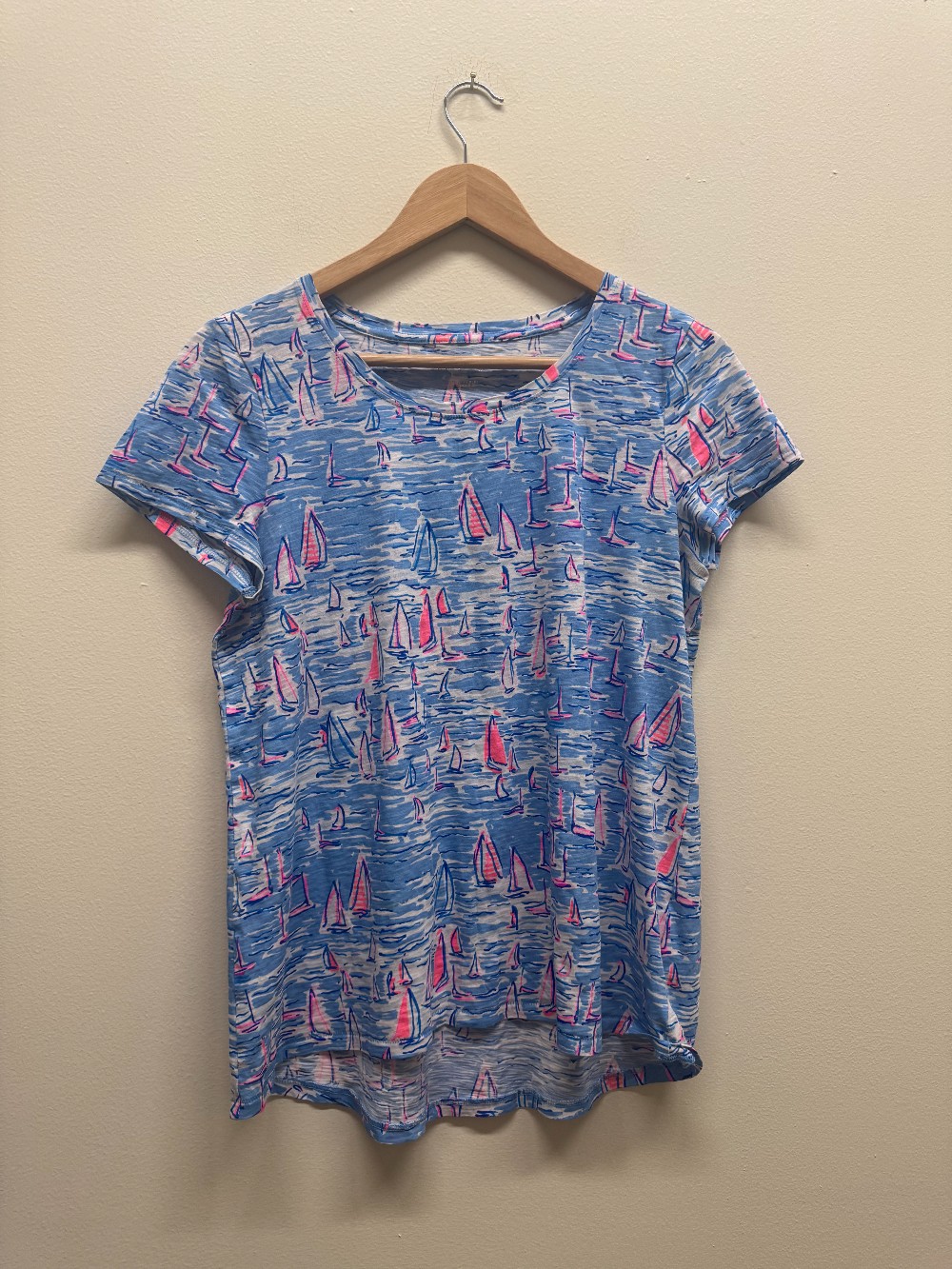 Lily Pulitzer t shirt