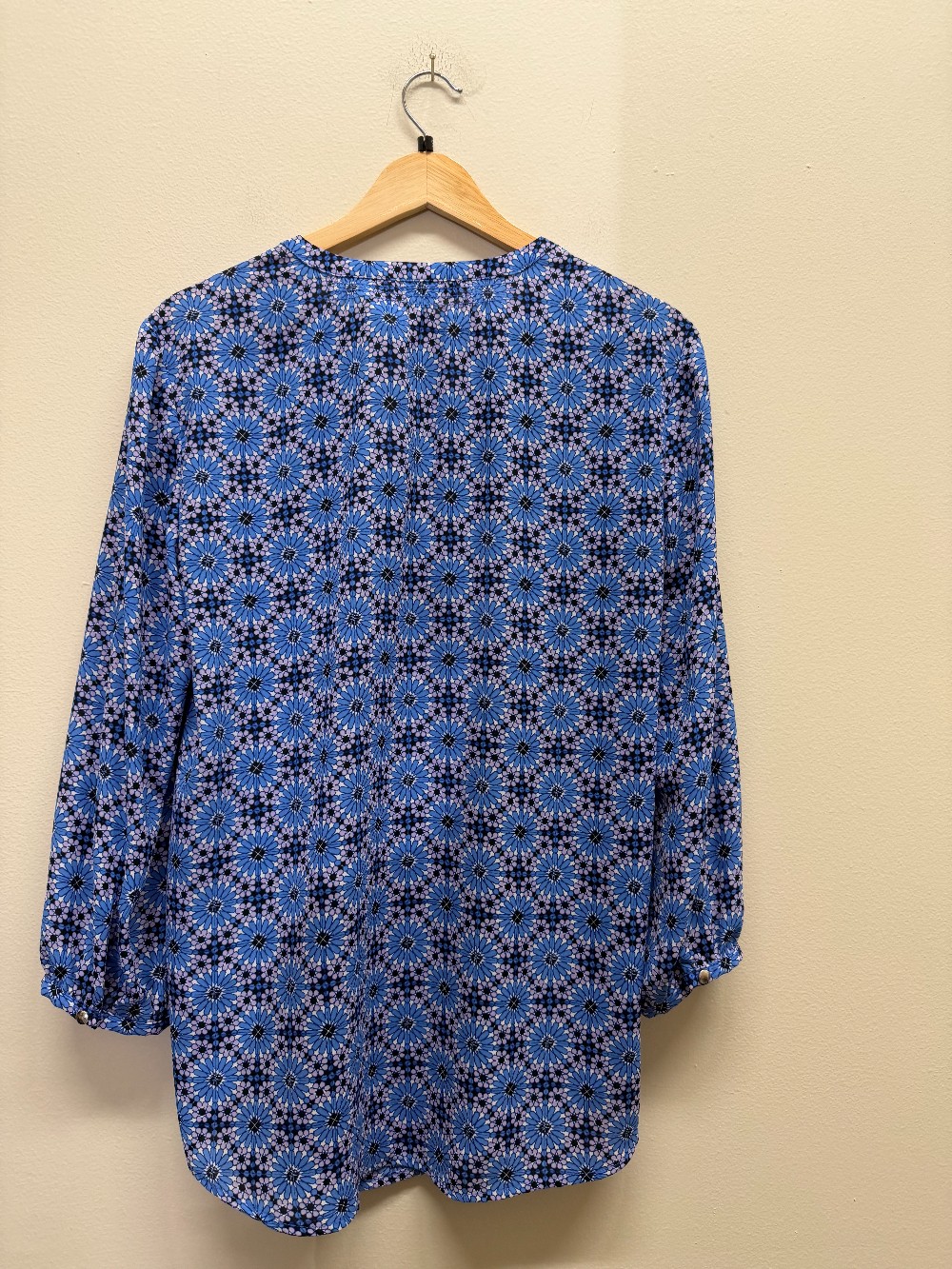 Banana Republic long sleeve blouse