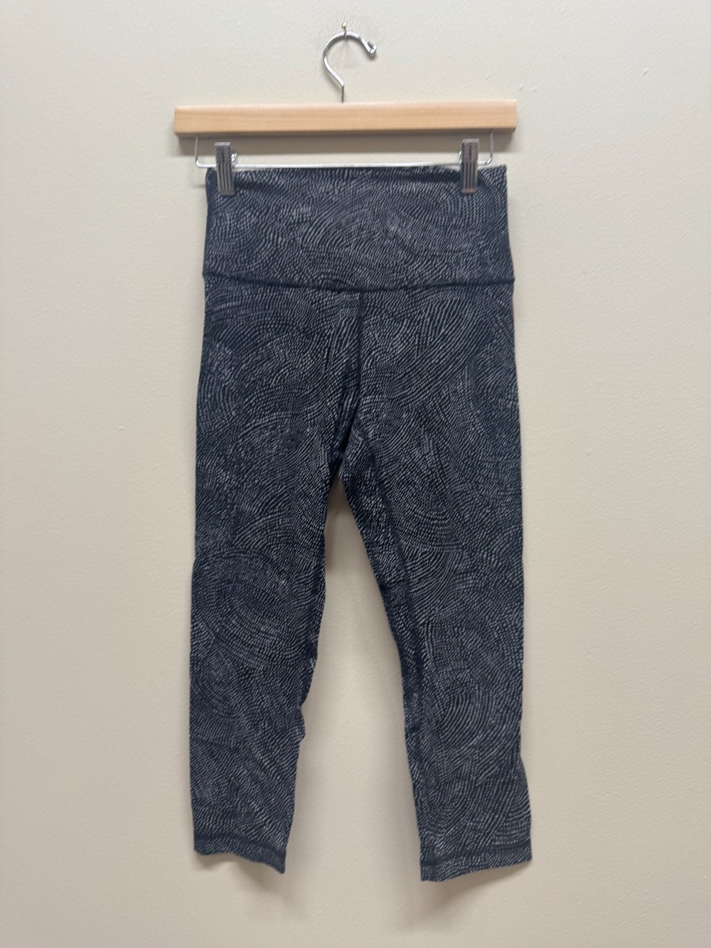 Lululemon crop leggings