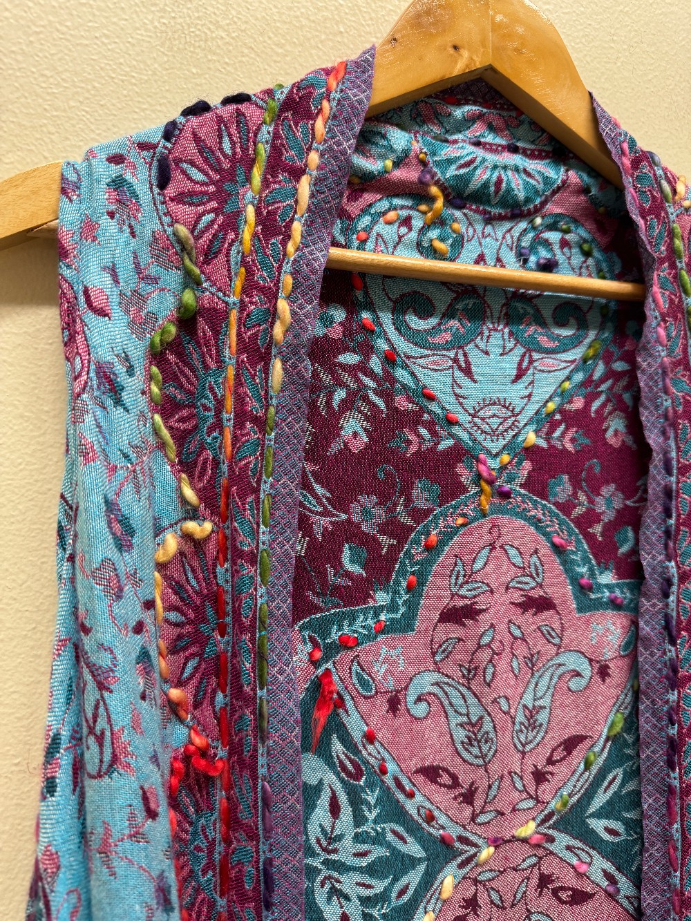 Raj Tassel kimono