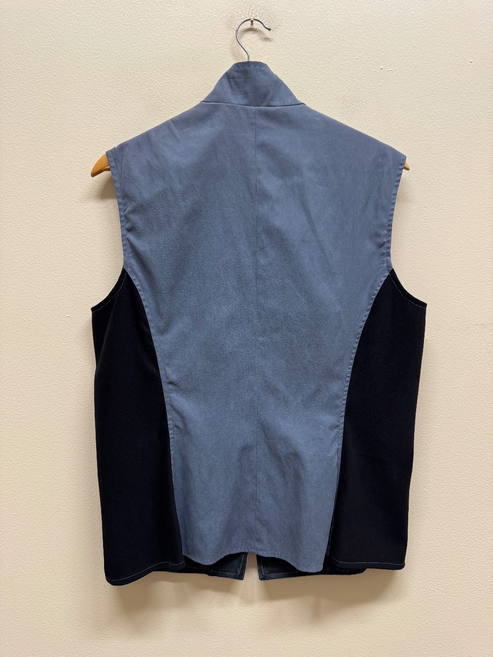 Arista zip vest