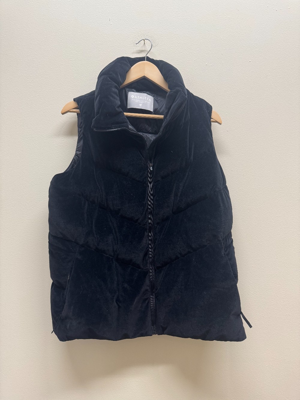 Athleta puffer vest
