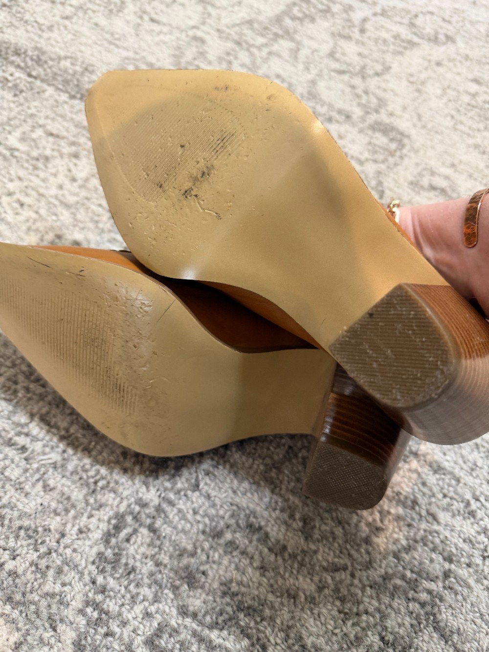 Bandolino cowboy mule