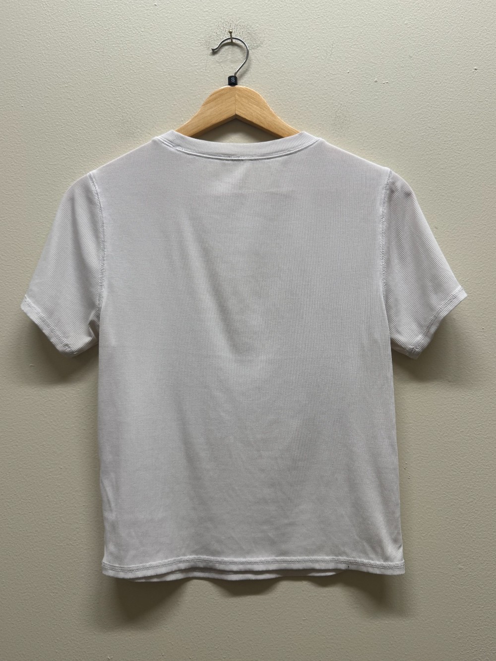 Vuori short sleeve crop shirt