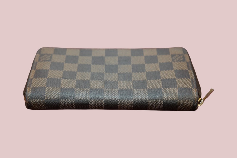 Louis Vuitton Damier Ebene Zip Around