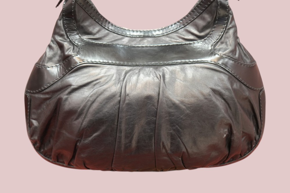 Queen hobo bag