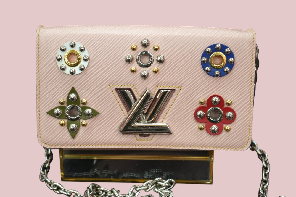 Twist Chain Wallet Flower Limited Edition