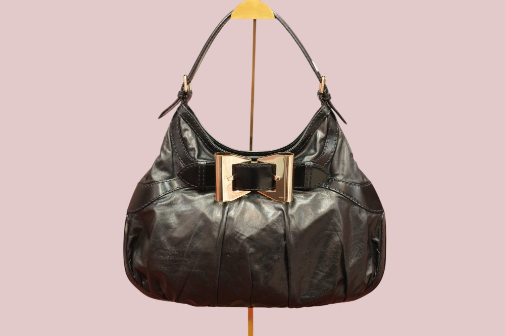Queen hobo bag