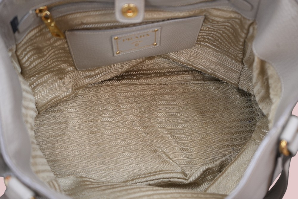 SHOULDER TOTE