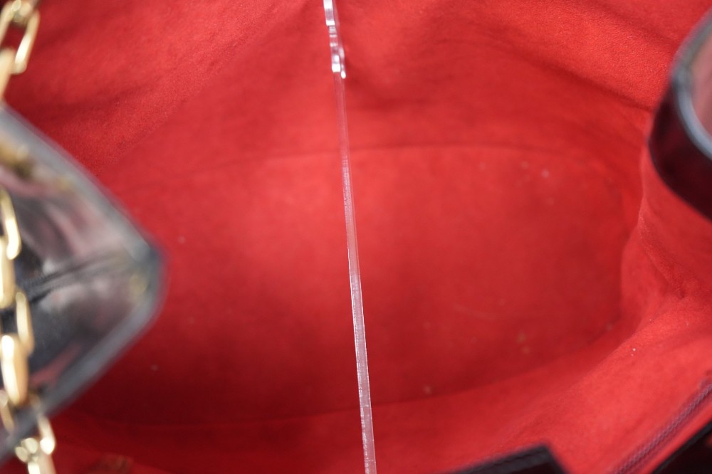 BUCKET