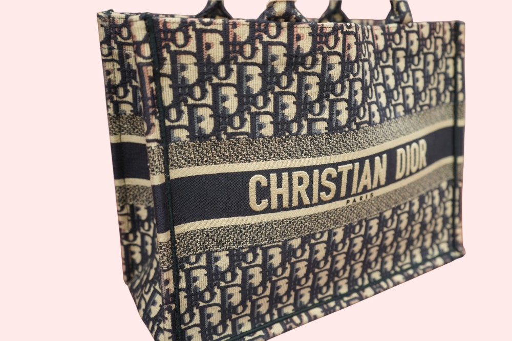 Book tote
