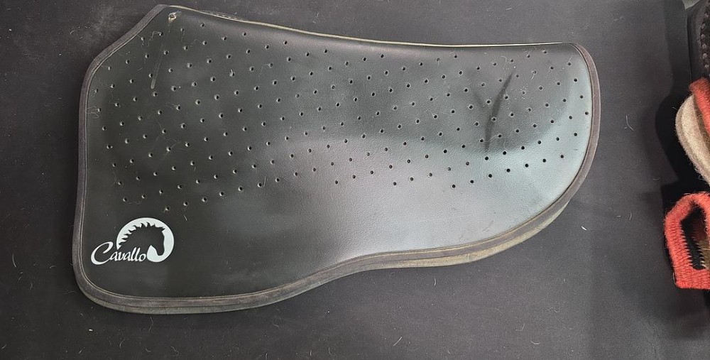 English or Western pad support