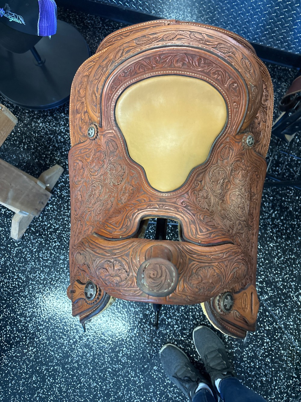 Cactus reining saddle 15.5 8in gullet