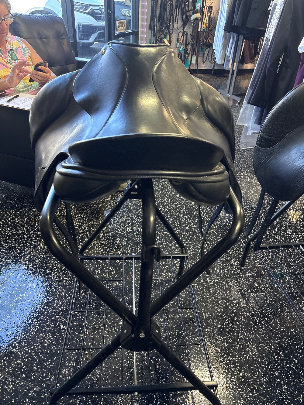 JES Ride International 18.5” with cover