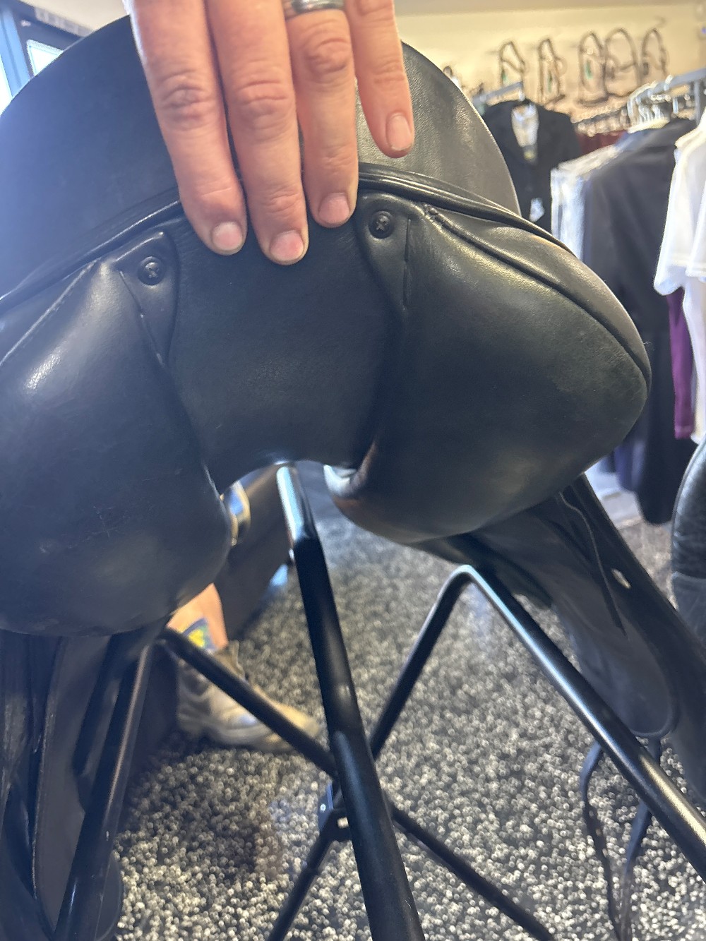 JES Ride International 18.5” with cover