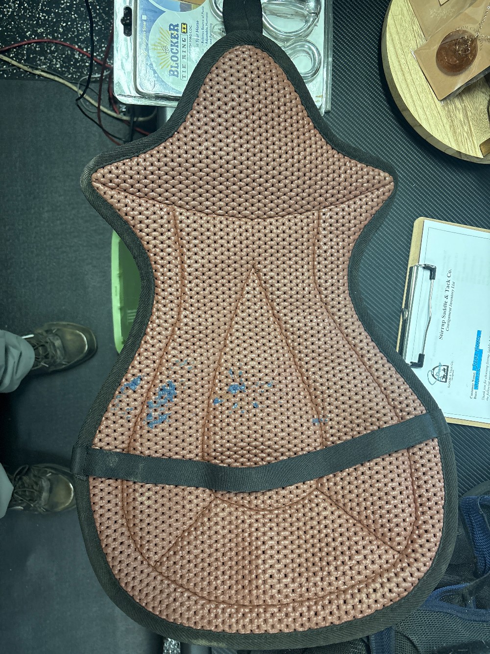 Saddle seat cushion