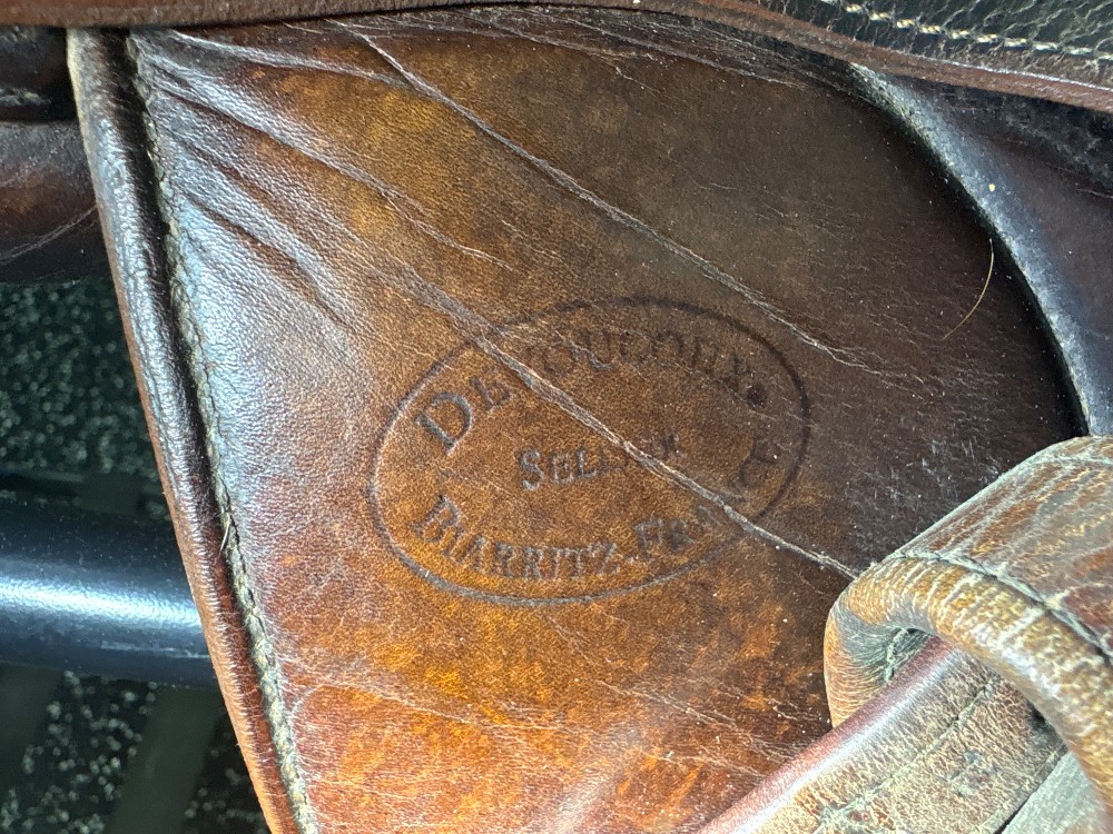 Devoucoux 16.5 jump saddle