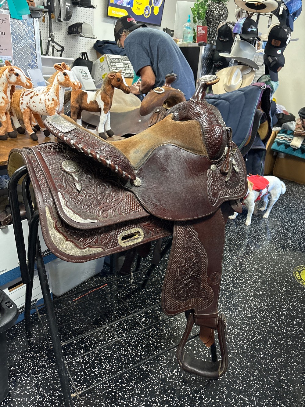 Circle Y Equitation saddle 15.5in