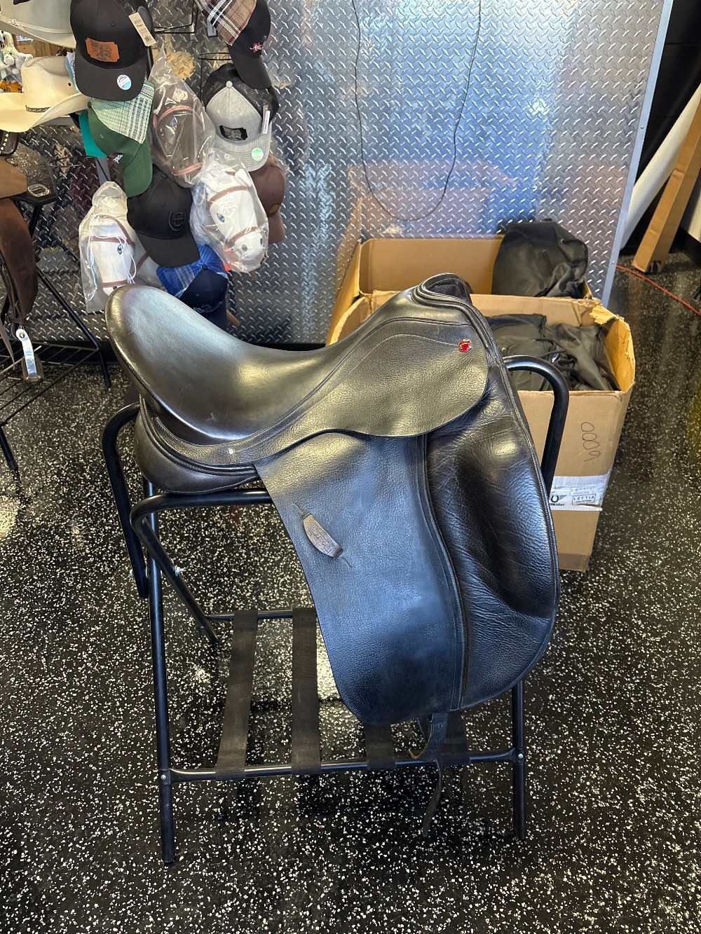 Albion Saddle 18”
