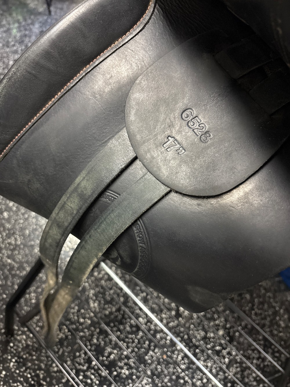 Collegiat Dessage Saddle 17in
