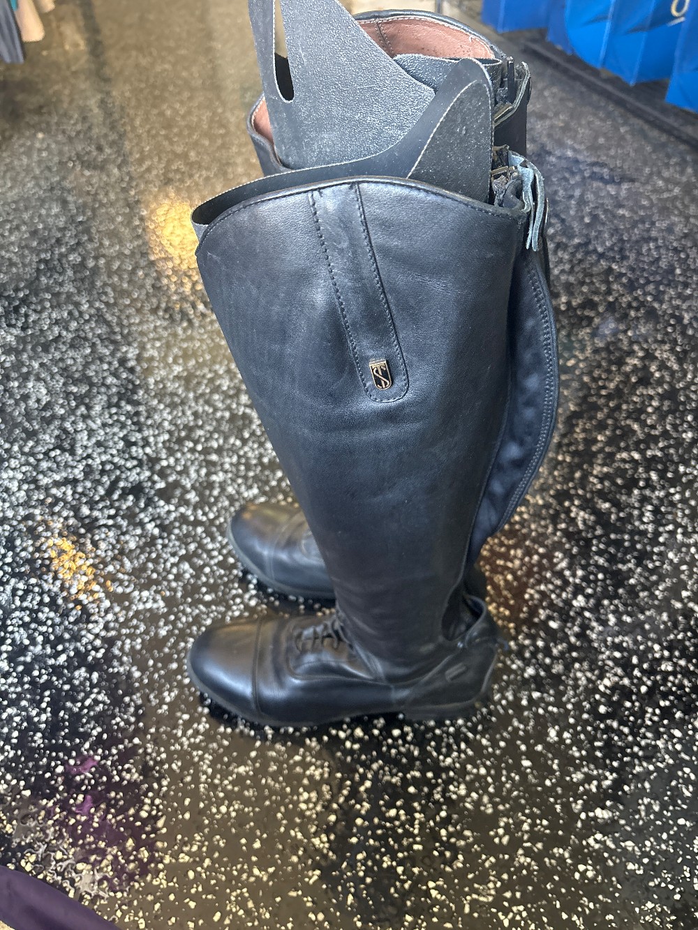Donatello Treadstep Tall Boots w/bag