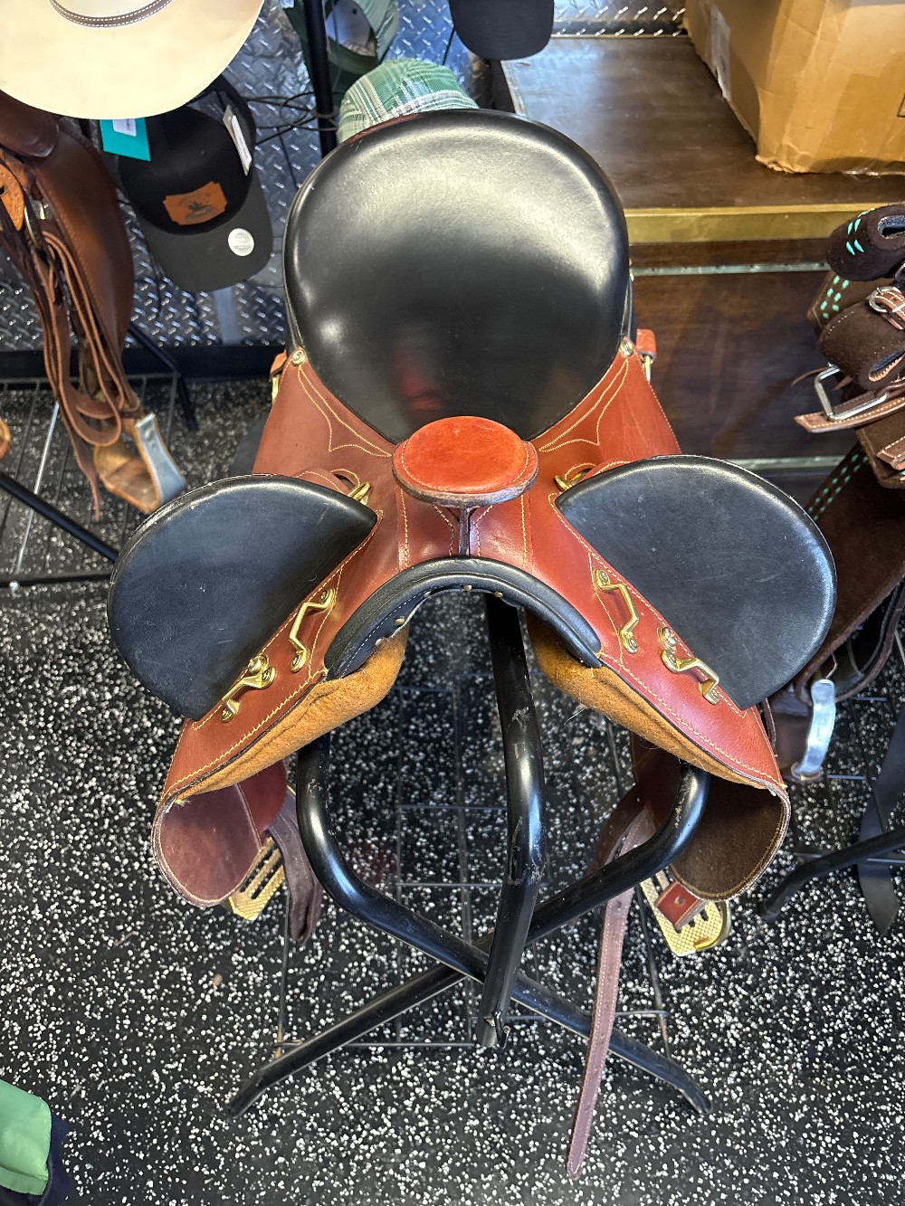 Australian Down Under Saddlery 16”