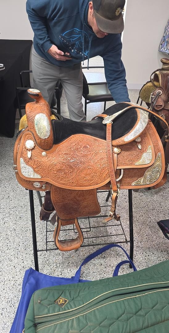 Circle Y equitation saddle with Headstall & breast collar 16.5in