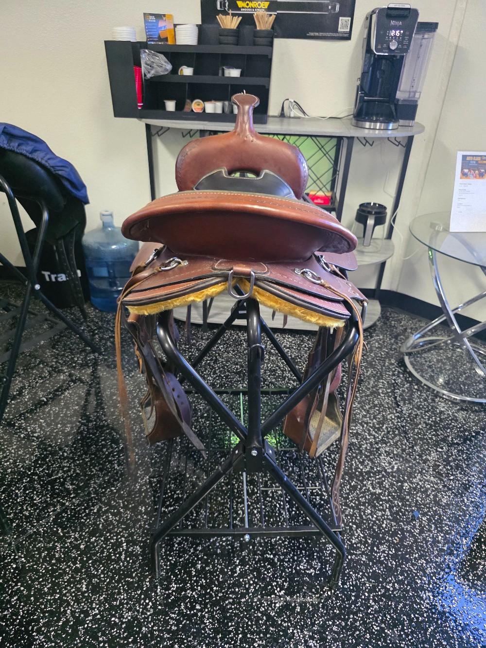16in  trail saddle (unknown maker)