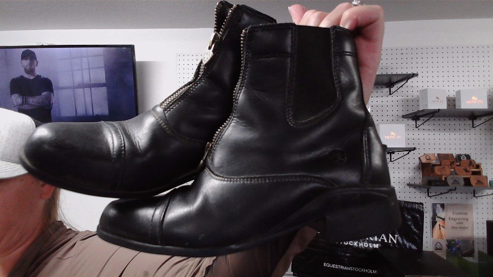 Ariat paddock boots size kids 3