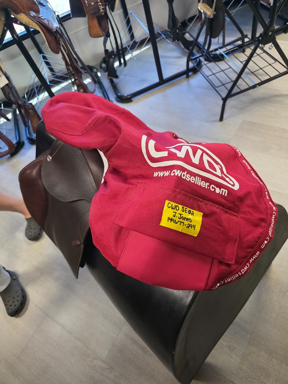 Cwd close contact SE02 17” mw