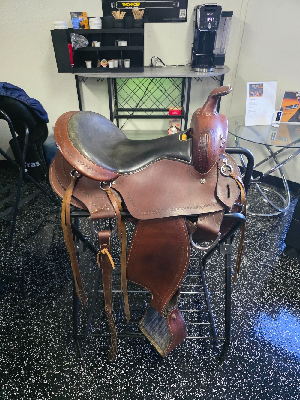 16in  trail saddle (unknown maker)