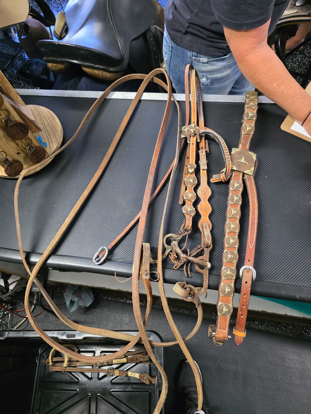Breast collar longhorn conchos & Headstall