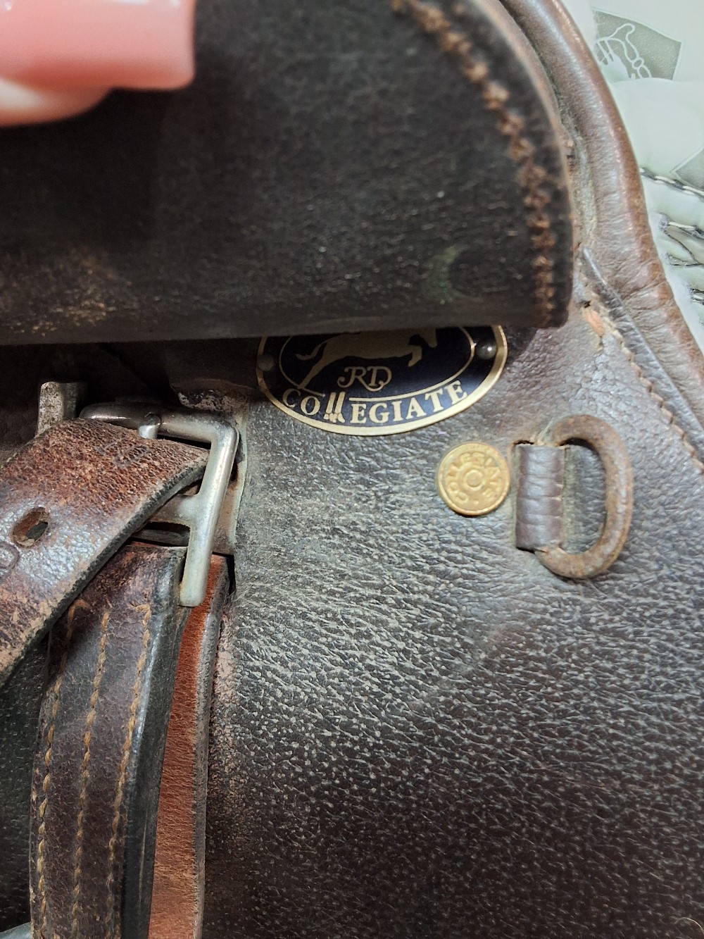 Lyn Palm Jump Saddle w/ girth, leather, stirrups
