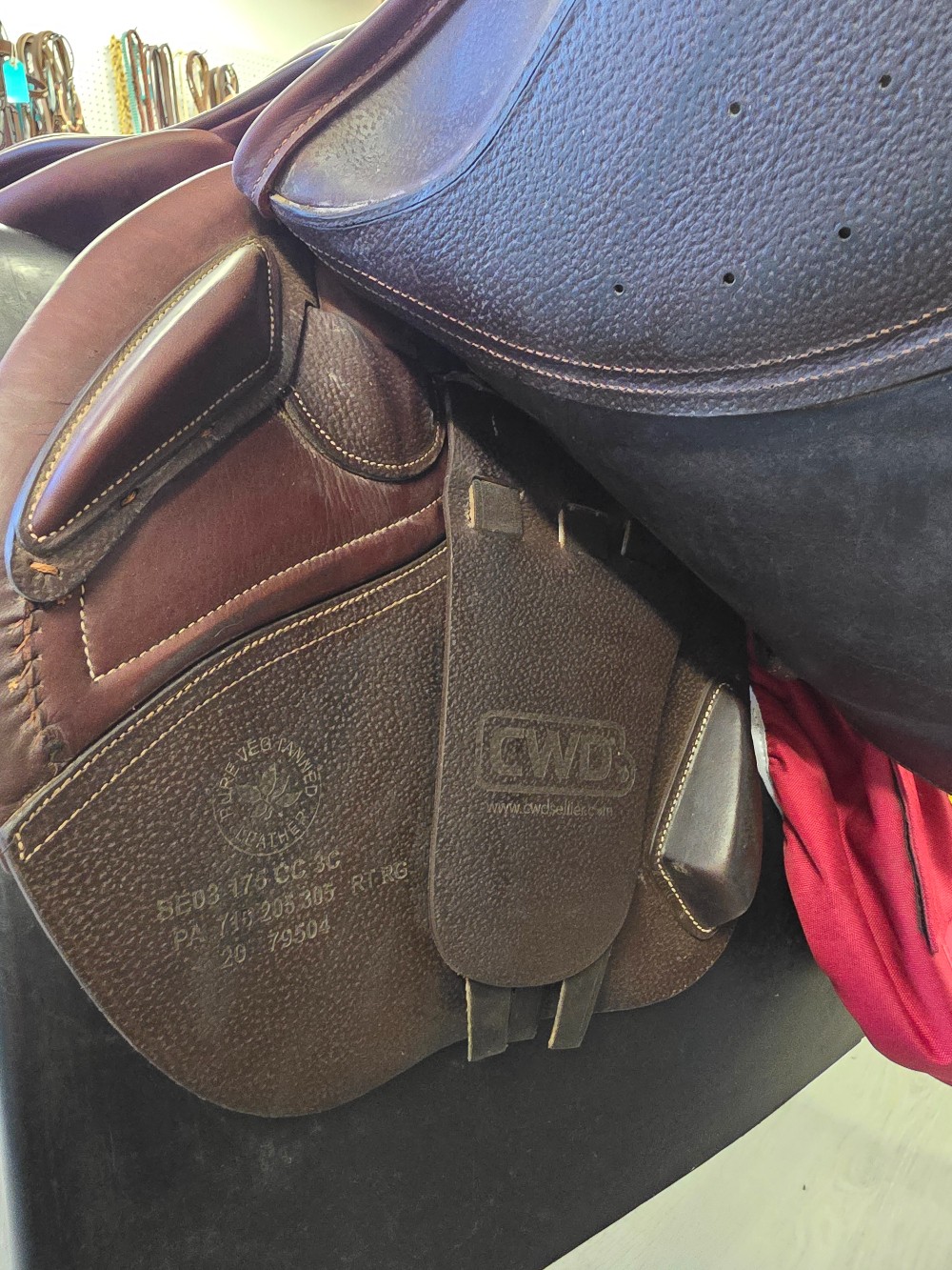 Cwd close contact SE02 17” mw