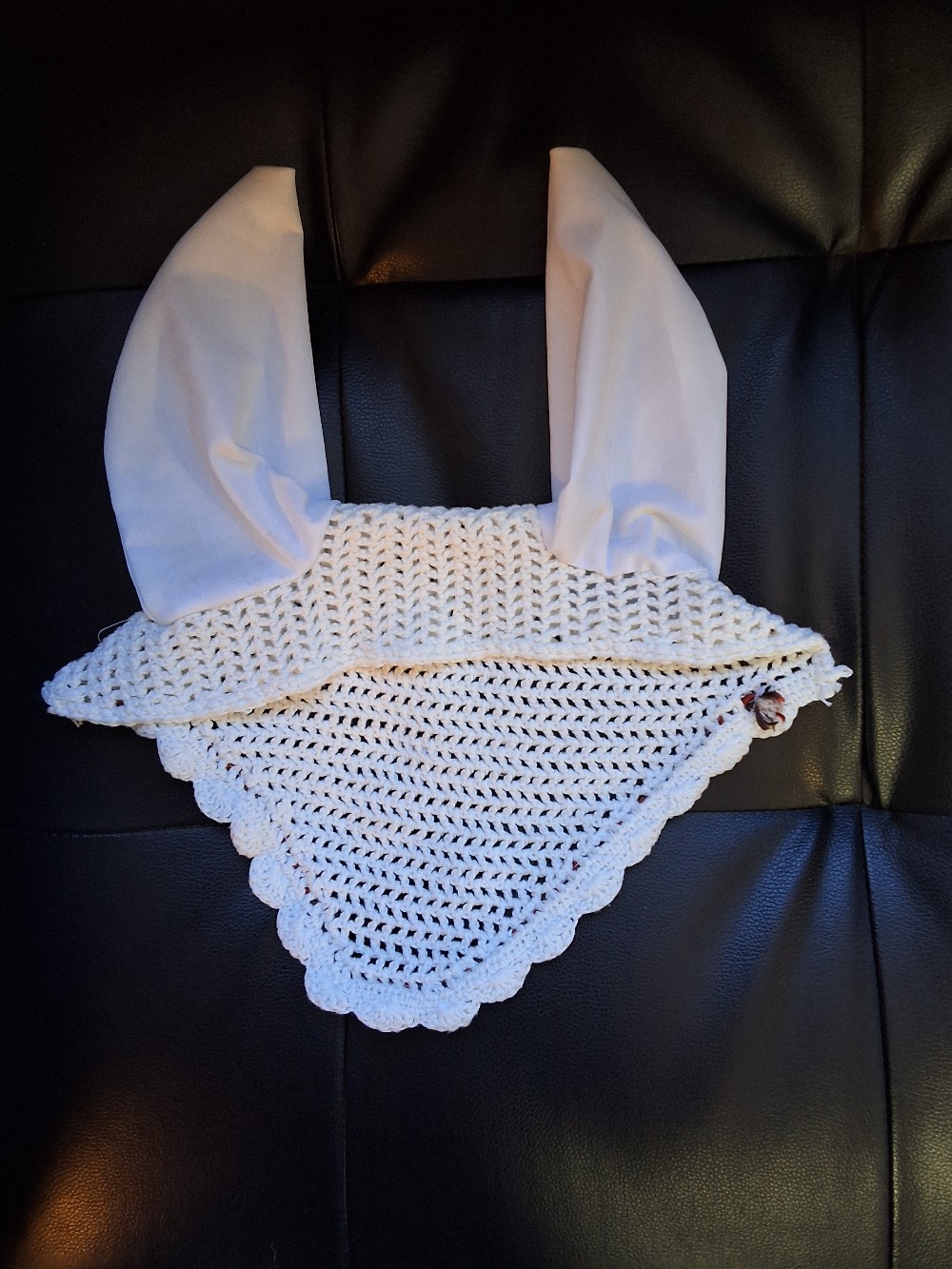 White Bonnet W/ red and brown