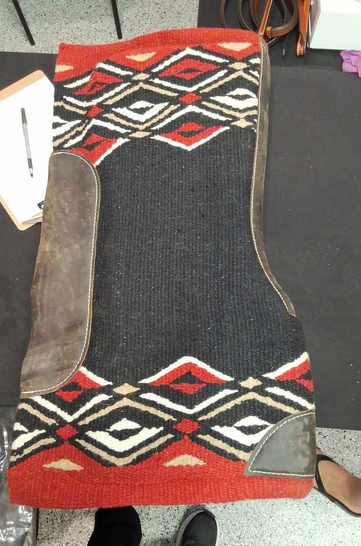 Western pad 33 red/black