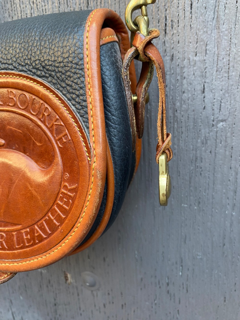 Dooney & Bourke Vintage All Weather in black