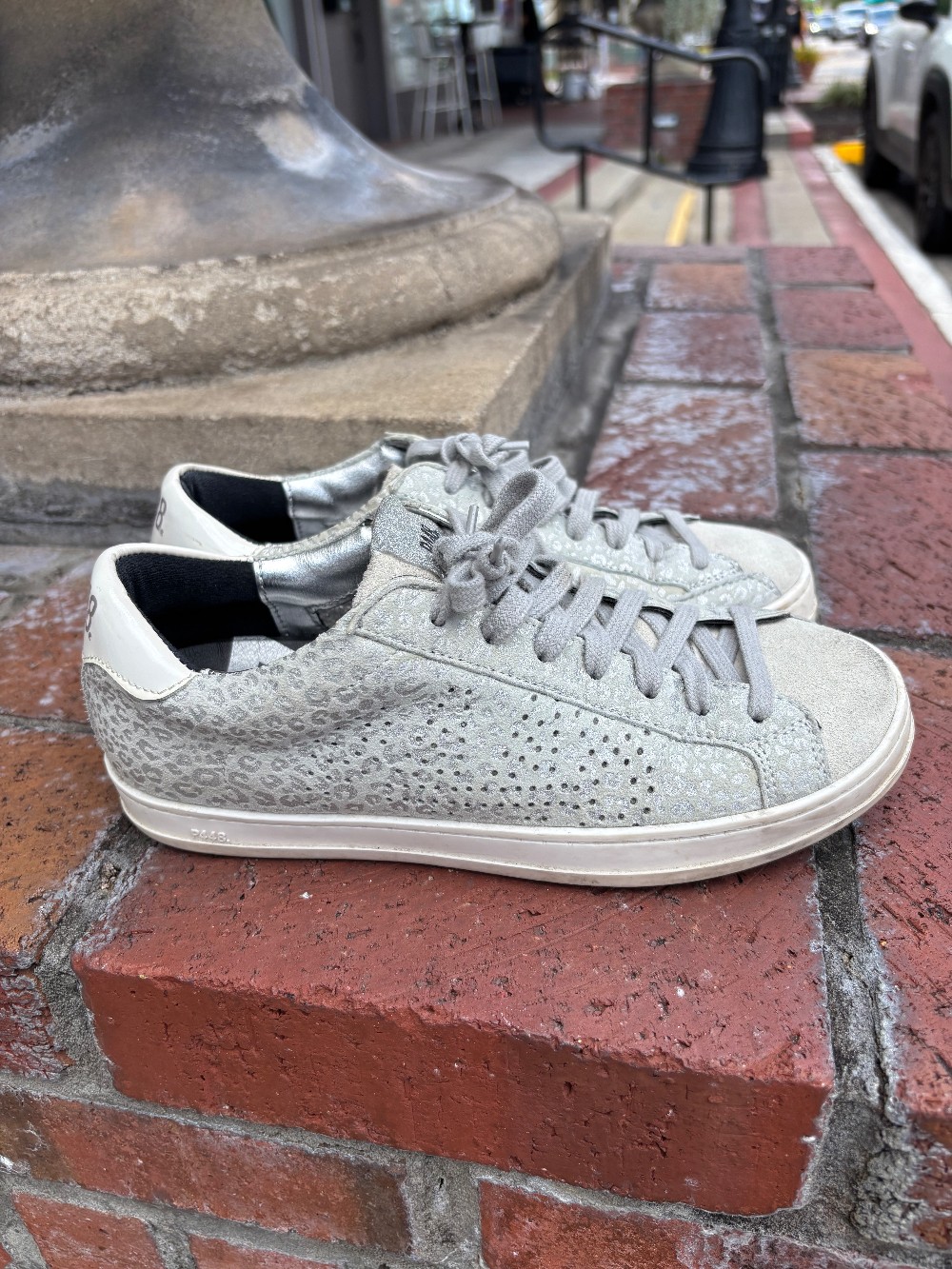 P448 sneakers size 36(5.5-6)