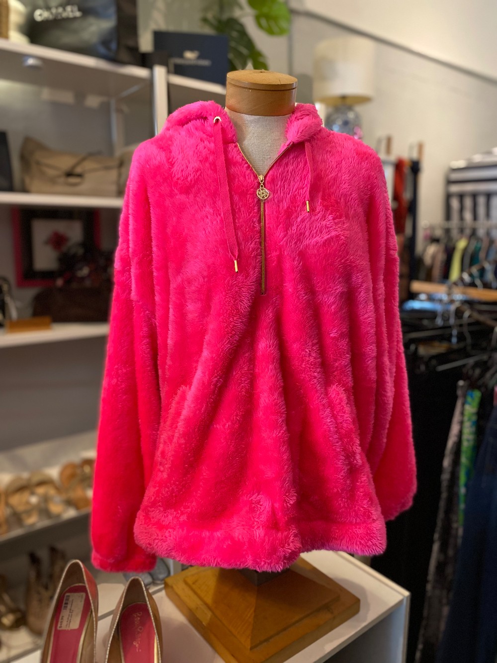 Lilly Pulitzer Suri sherpa hoodie in hot pink size L