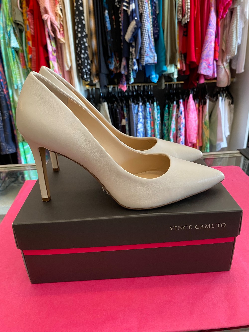 Vince Camuto size 9.5 white heels NEW