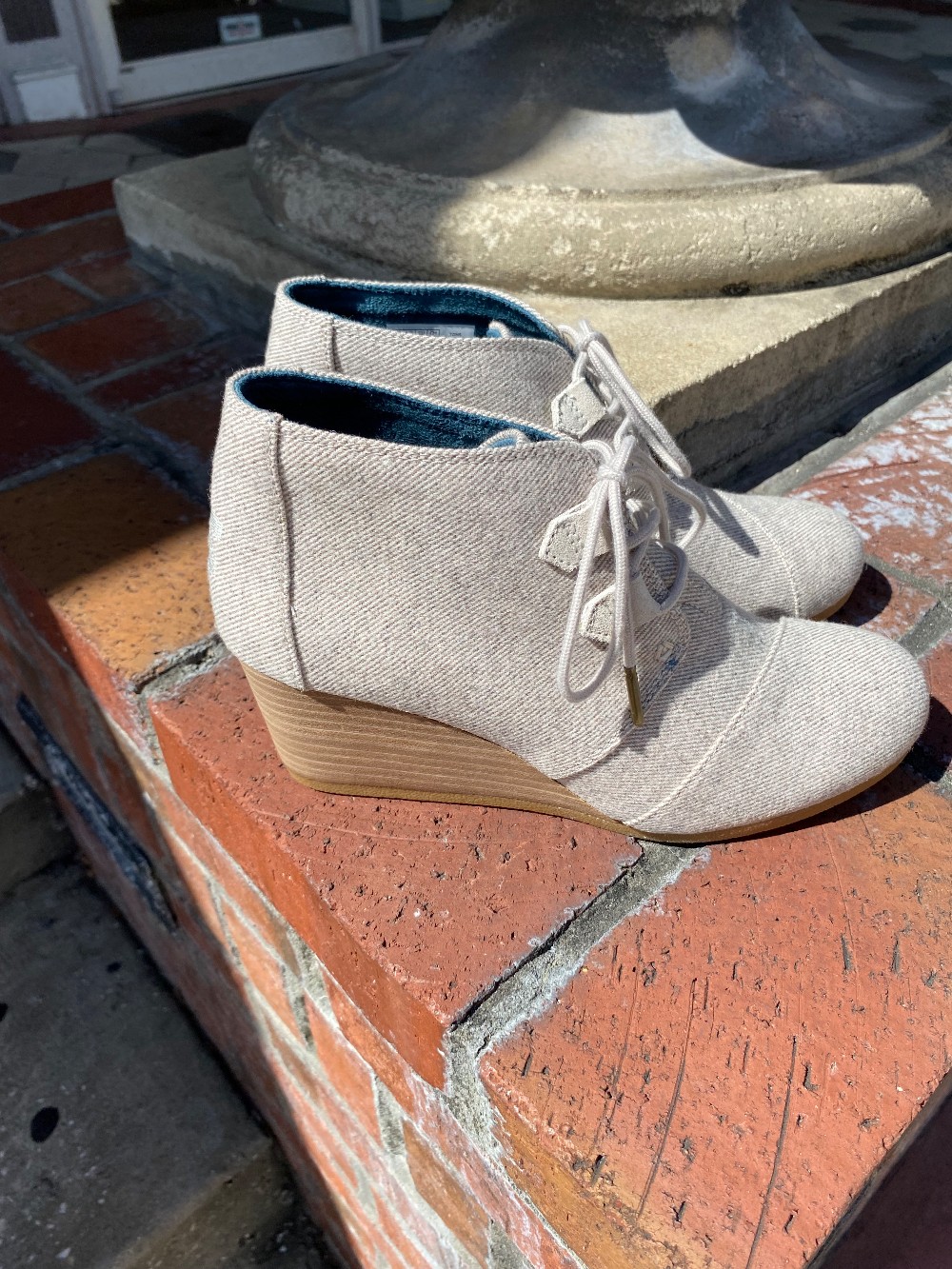 Toms wedge ankle boots size 9.5